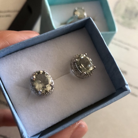 Sterling Set Green Amethyst Earrings & Ring - Picture 3 of 13